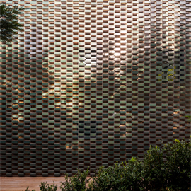 TR House